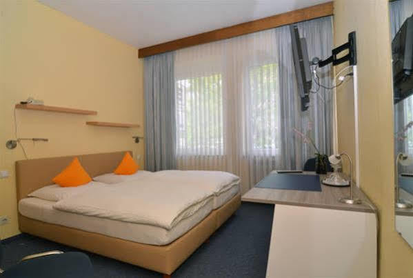 Hotel Stadtnah Aachen Exterior foto